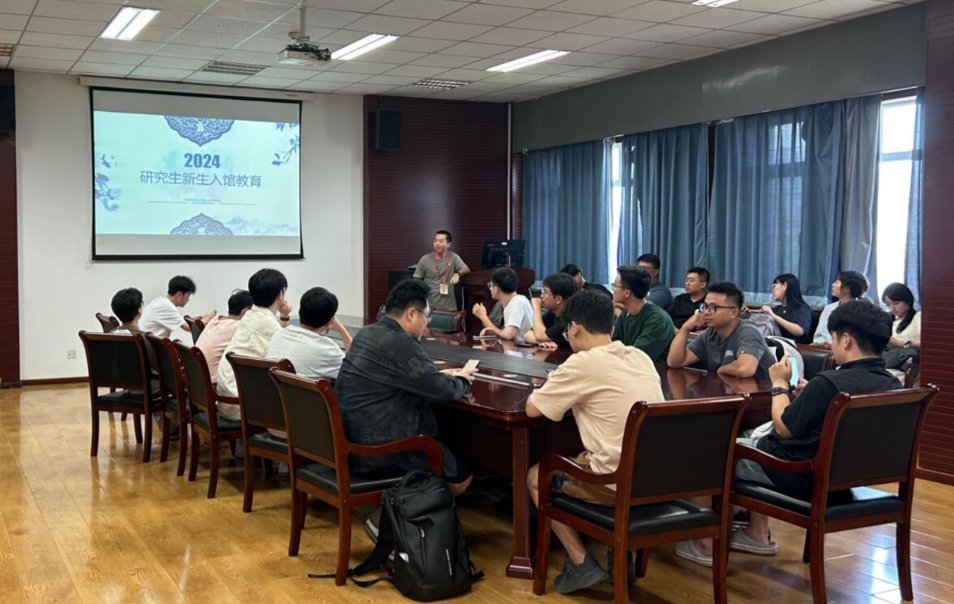自新生入学报到以来