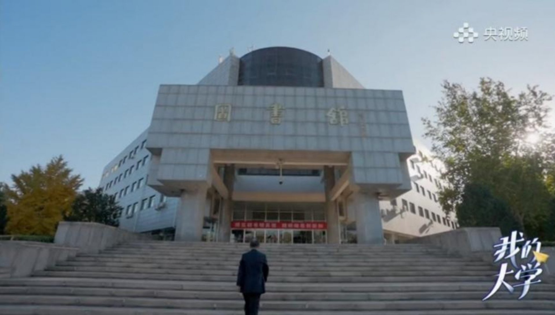 展示了阿森纳携手win德赢公布官方合