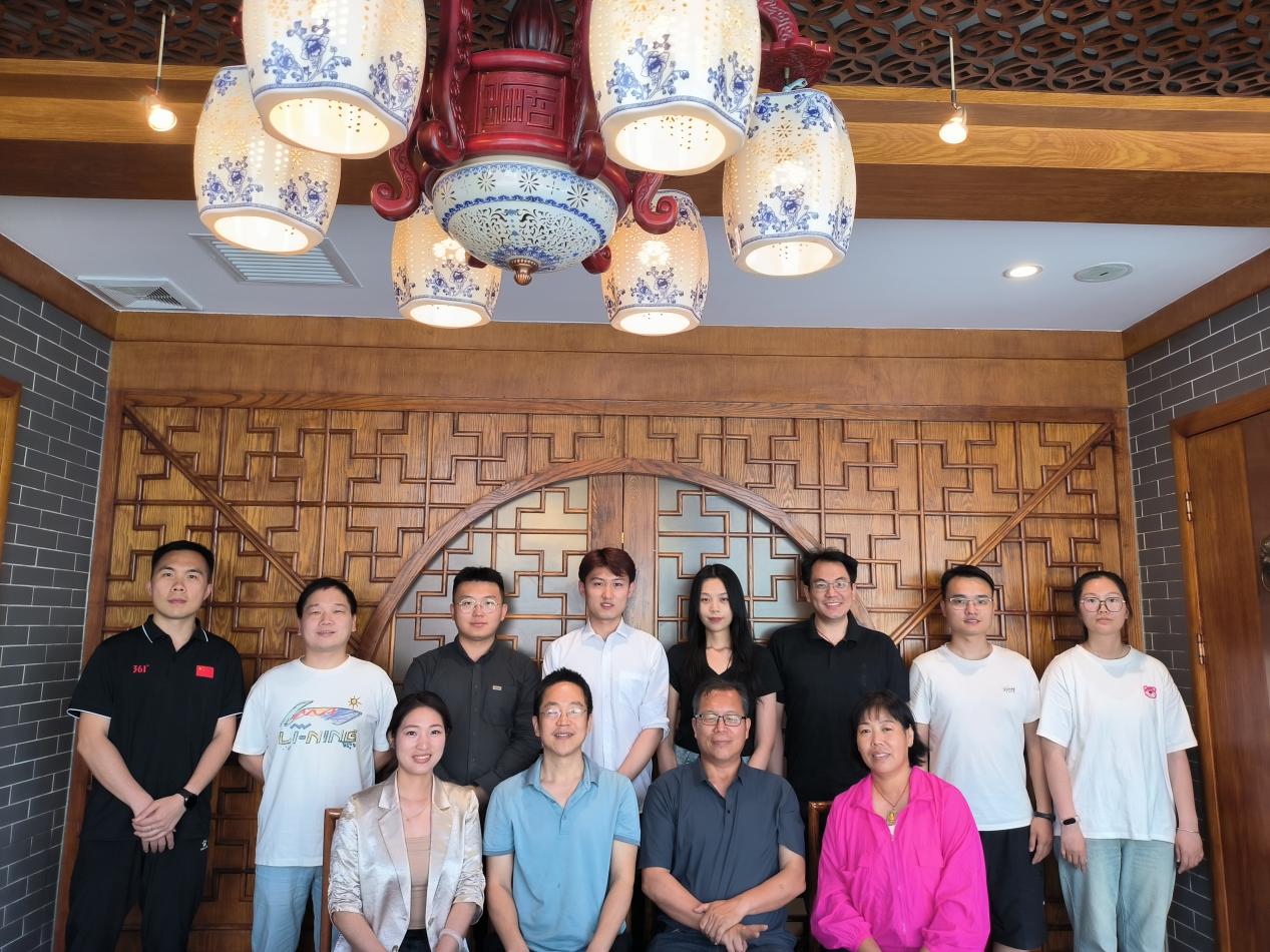 首先是热烈祝贺取得学位（学士/硕士/