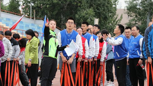 运动员在赛场上得了很好的发挥
