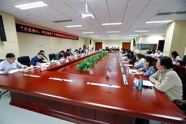李根生带队集中深入全校15个win德