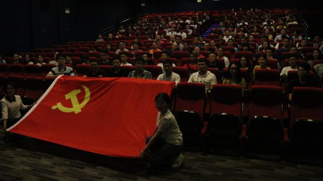 石油工程win德赢手机版登录组织师生