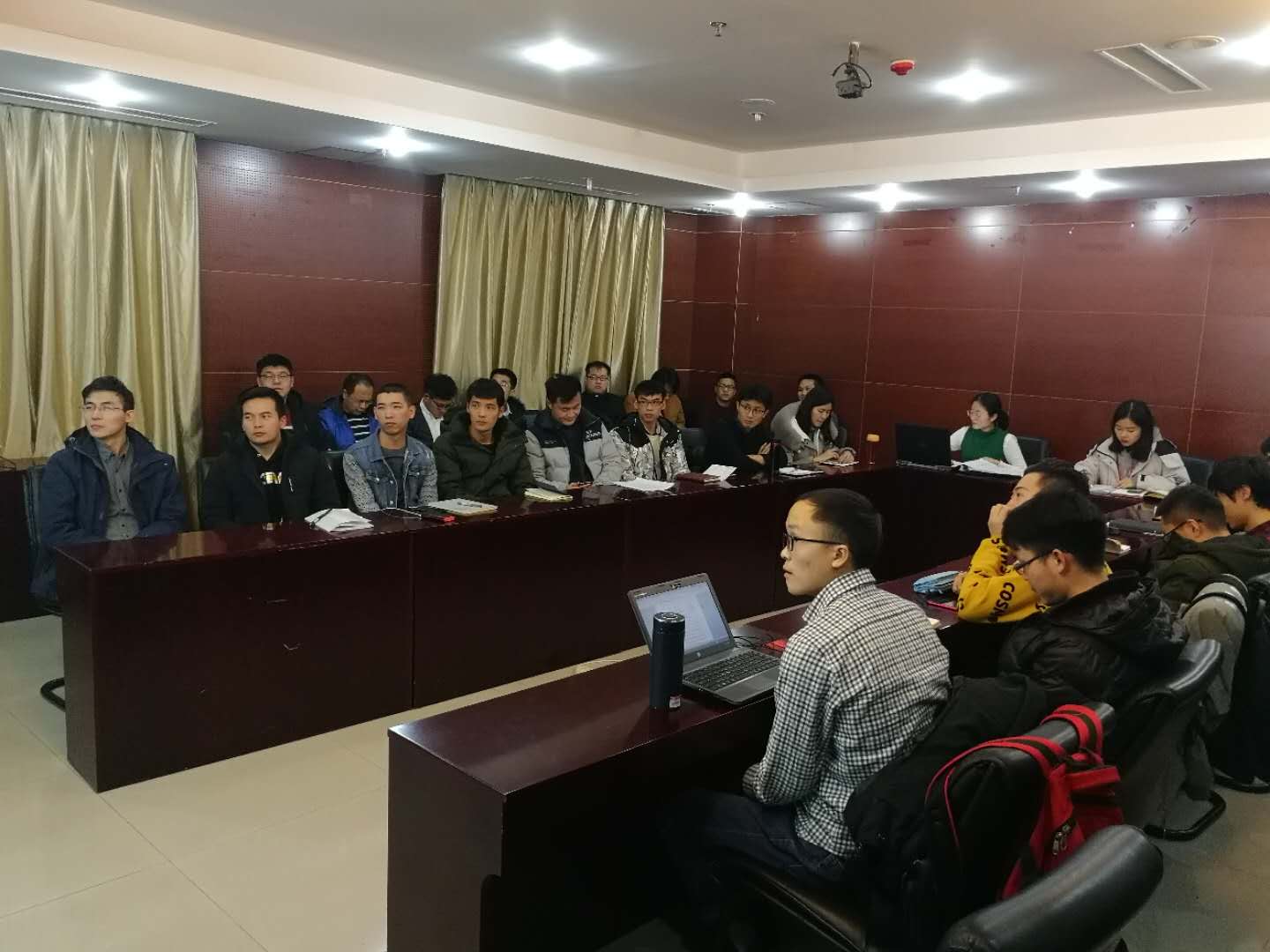 石工win德赢app优惠活动辅导员陶