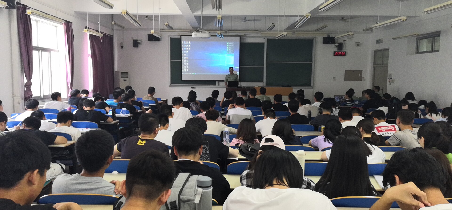 石油工程win德赢官网安全访问举办2